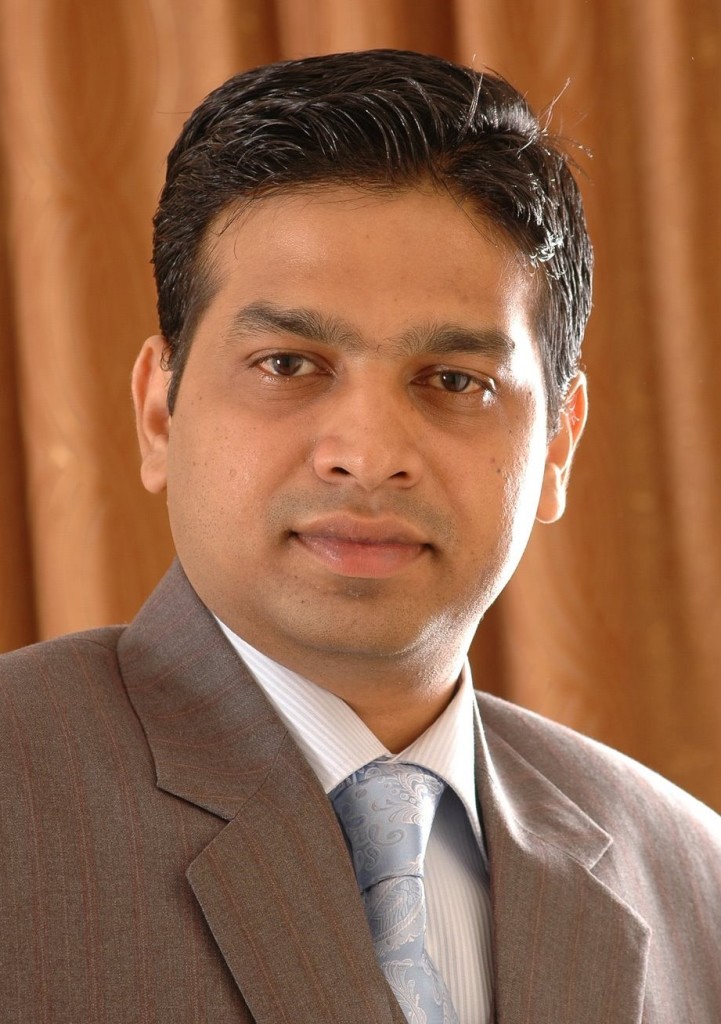 Dr. Sway Dentist in Streeterville Chicago